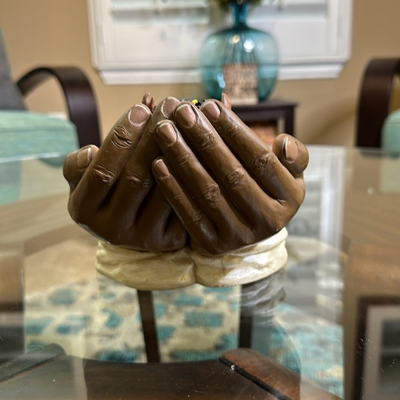 In his hands figurine - Picture 4 of 6